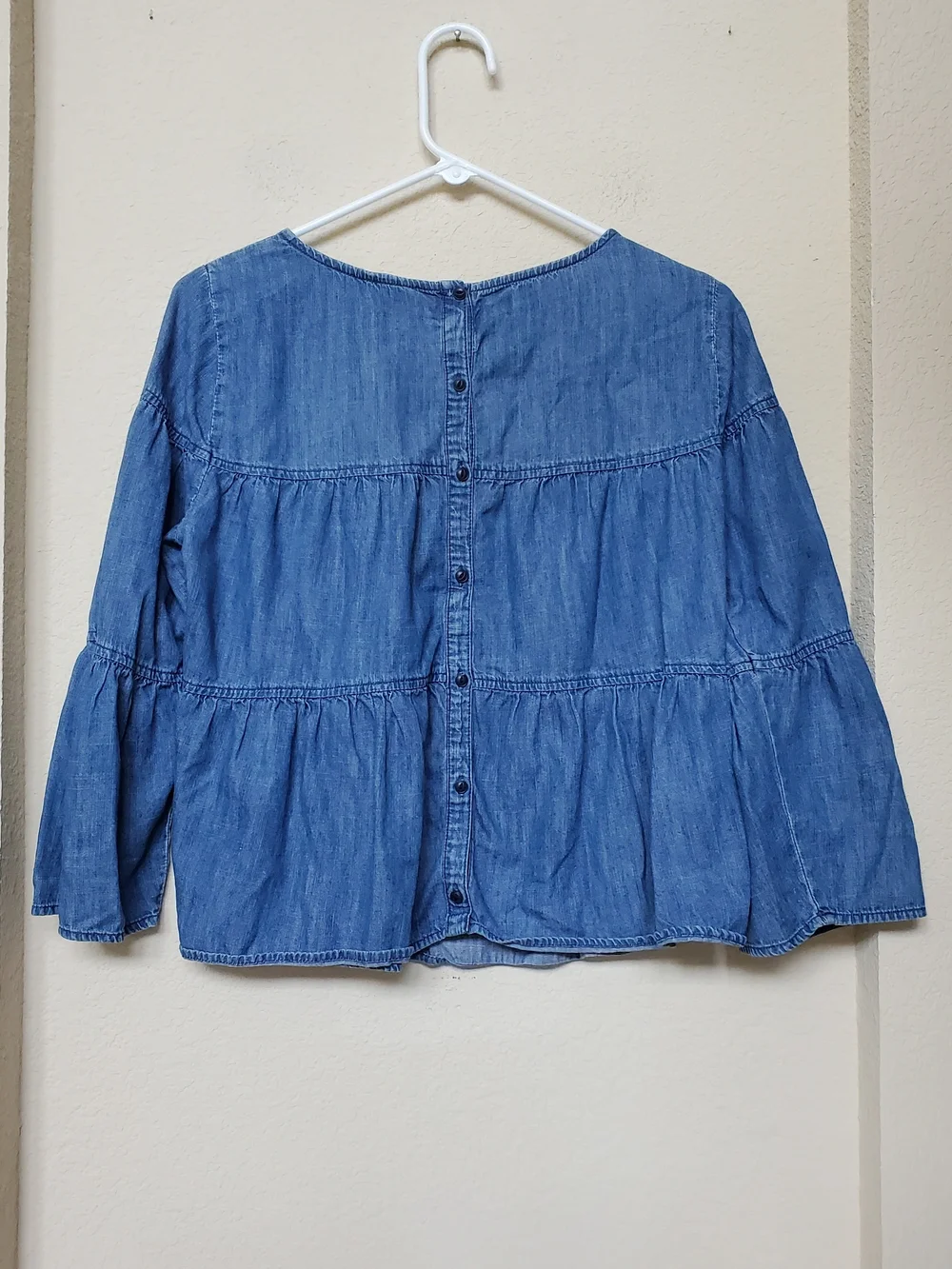 Madewell Blue Denim Tiered Peasant Boho Blouse. Size Small - Picture 3 of 6